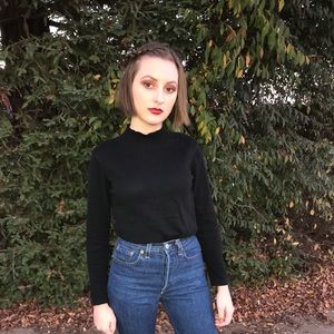 Comfy high neck 90’s long sleeve